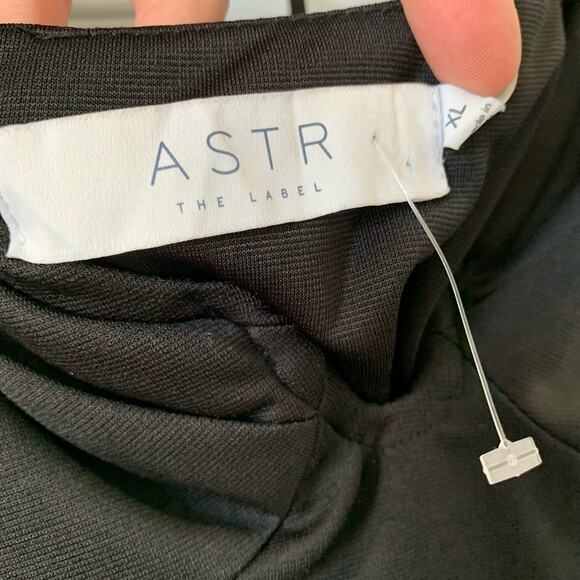 Astr the Label NWOT Black underwire cutout back bodysuit - Picture 6 of 7